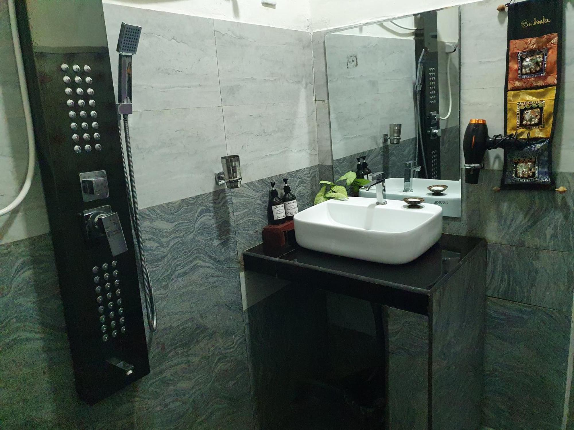 Kai Kazee Ella Otel Dış mekan fotoğraf